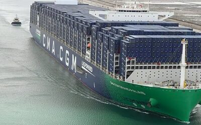 CMA CGM faz nova viagem pelo Suez