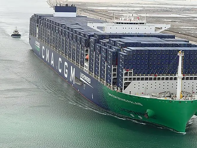 CMA CGM faz nova viagem pelo Suez