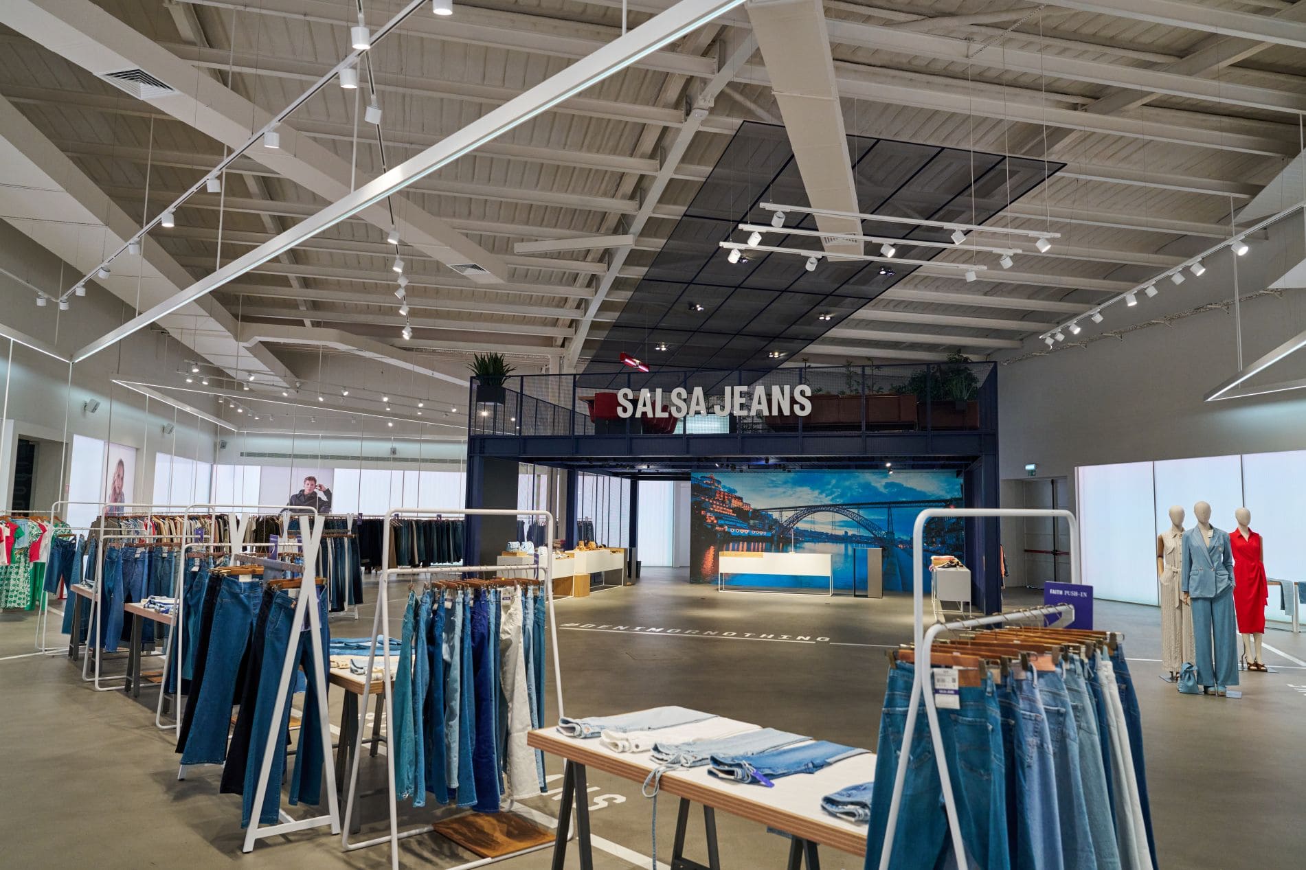 Salsa Jeans implementa Passaporte Digital do Produto