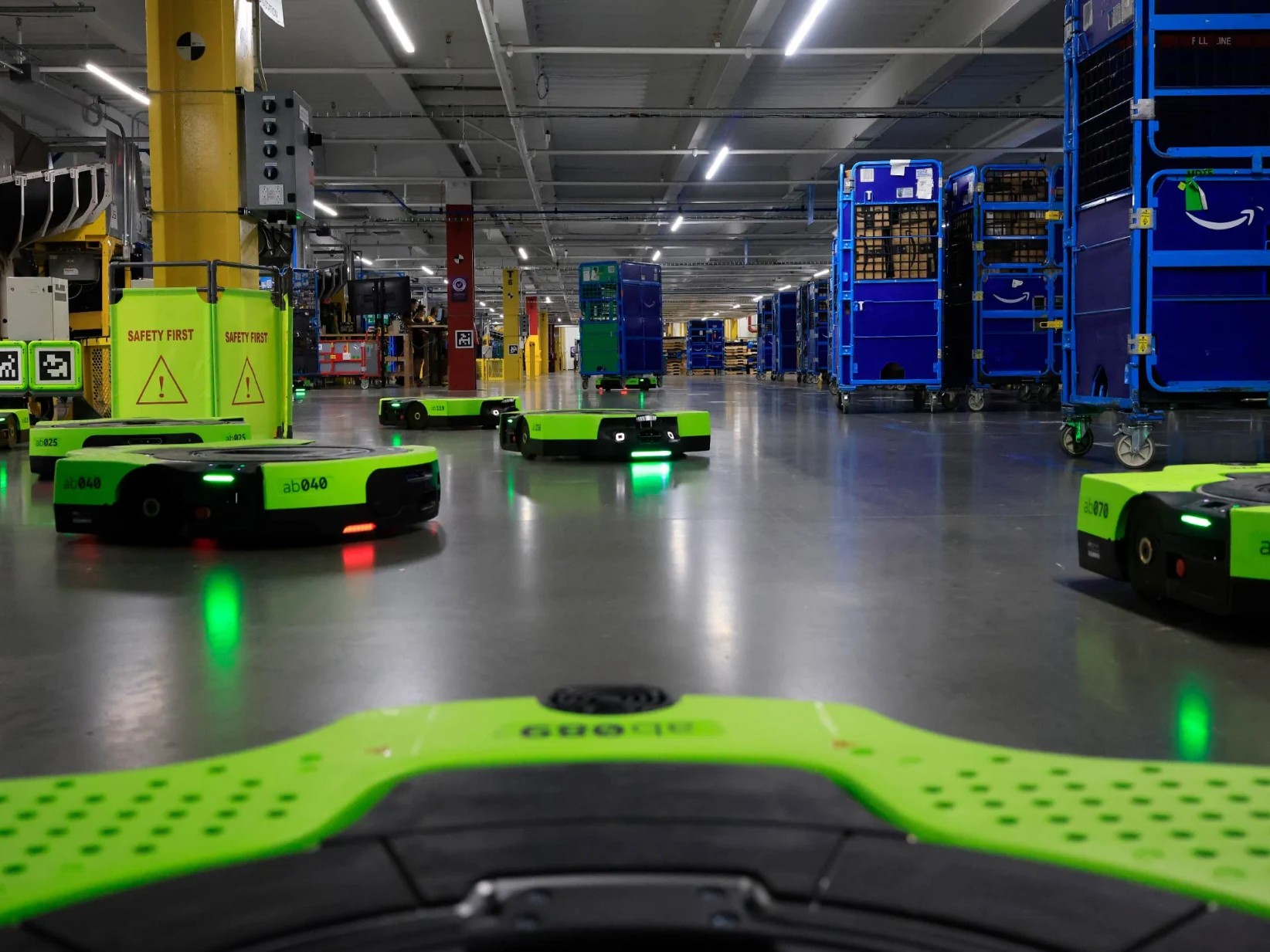 Amazon investe 10 mil milhões para ampliar rede logística na Europa